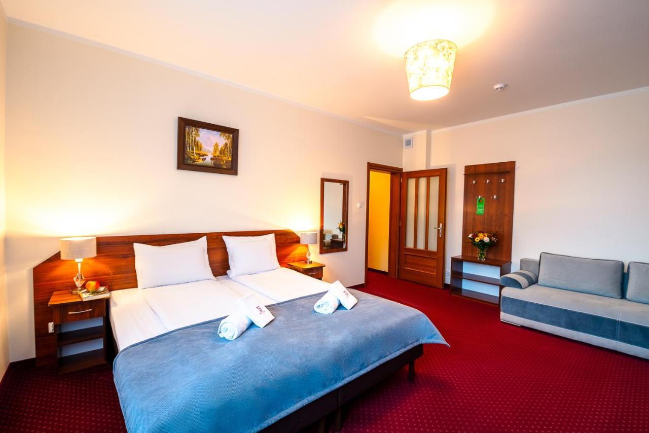 Hotel Kasztelan Dobczyce Dış mekan fotoğraf