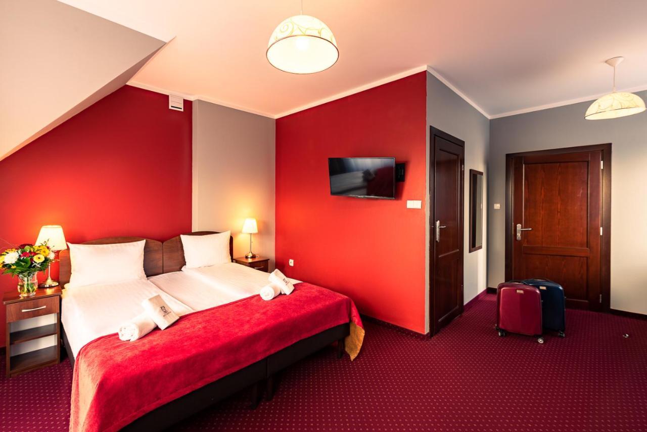 Hotel Kasztelan Dobczyce Dış mekan fotoğraf