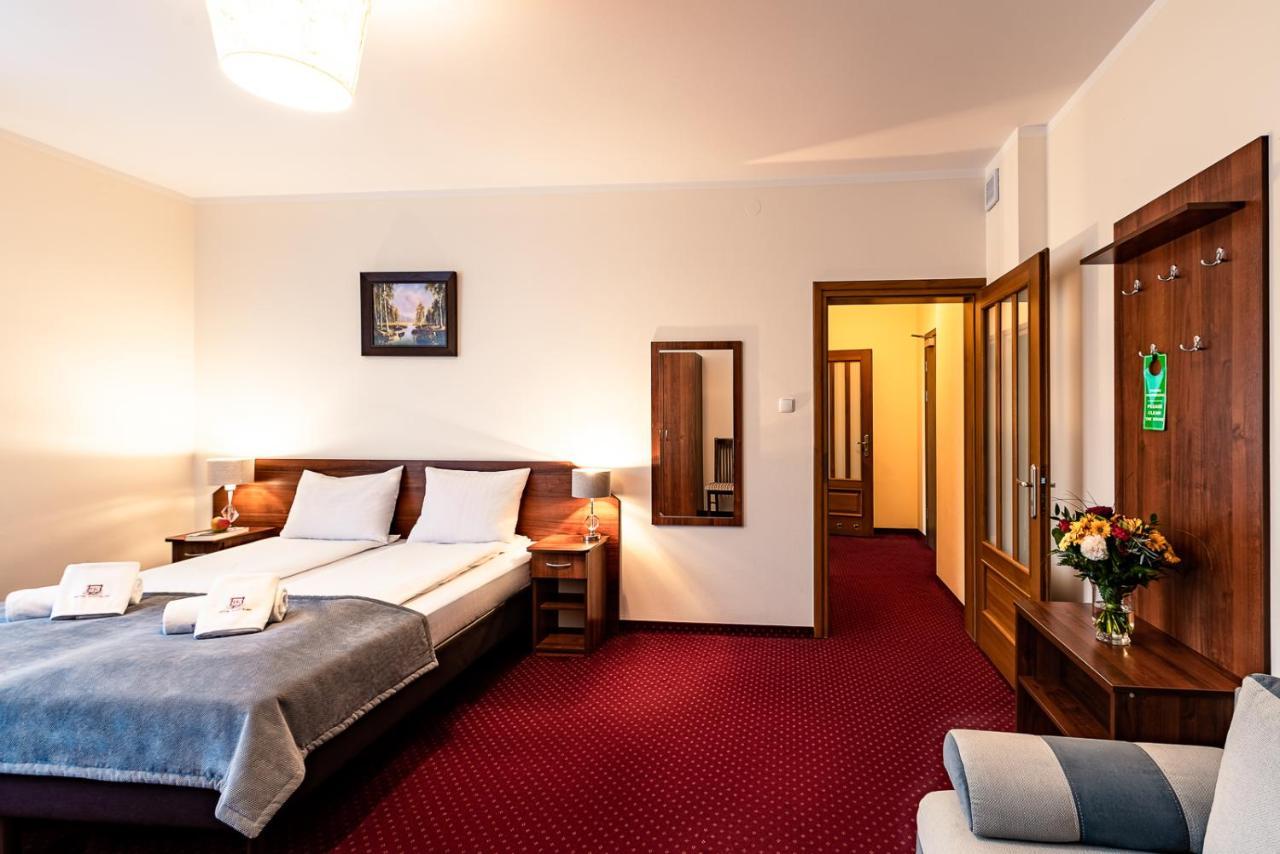 Hotel Kasztelan Dobczyce Dış mekan fotoğraf