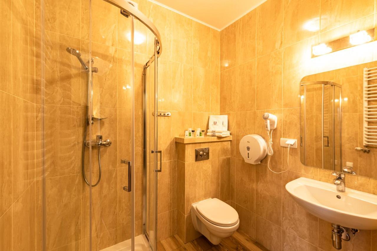 Hotel Kasztelan Dobczyce Dış mekan fotoğraf