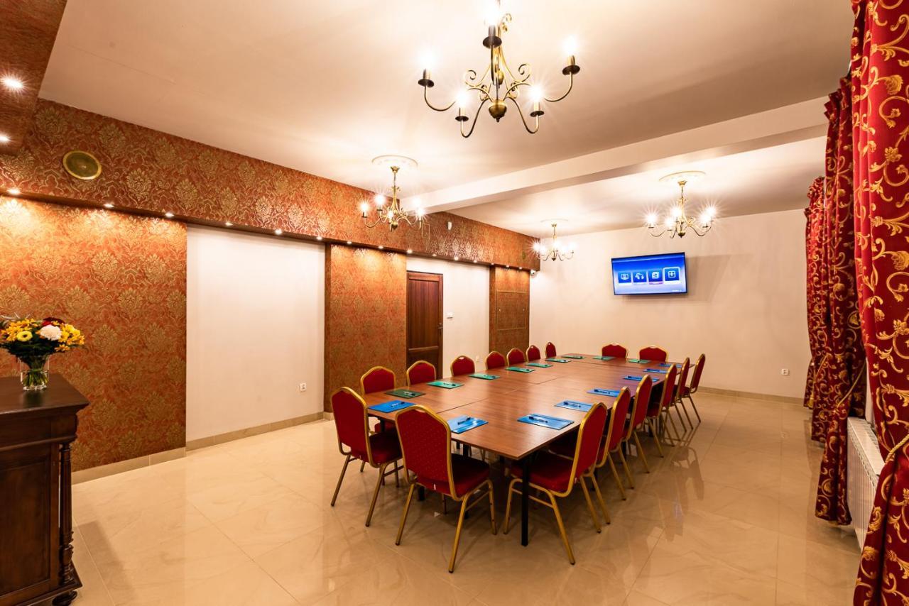 Hotel Kasztelan Dobczyce Dış mekan fotoğraf
