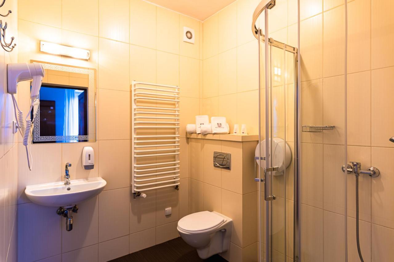 Hotel Kasztelan Dobczyce Dış mekan fotoğraf